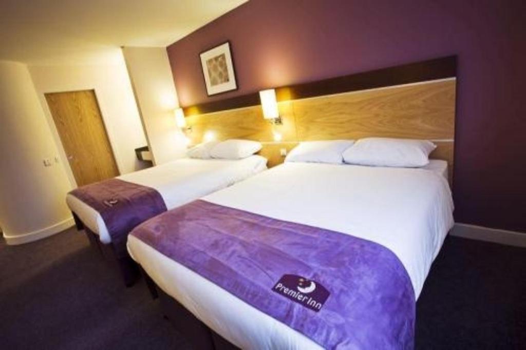 Premier Inn ทริง ห้อง รูปภาพ
